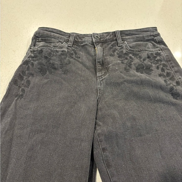 INC | Black Floral High Rise Jeans, Size 10/30 - Picture 2 of 6